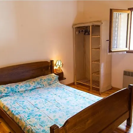 Hébergement de vacances Location A Chanteperdrix 2 Personnes Sainte-Énimie