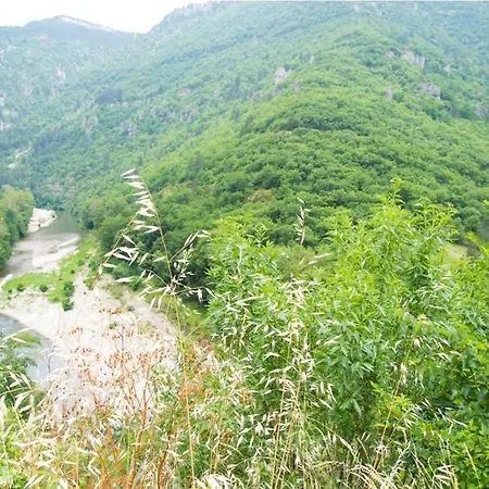 Location A Chanteperdrix 2 Personnes Hébergement de vacances